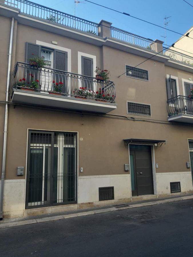 バーリCasa Luciaアパートメント エクステリア 写真